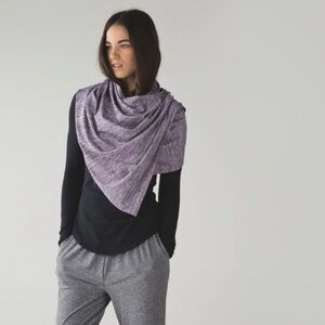 Lululemon Vinyasa Scarf *Rulu Space Dye Camo tender violet/Blk grape EUC
